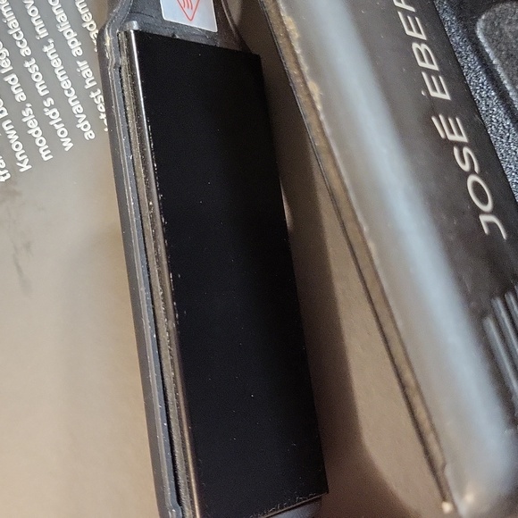 Flat Iron - Picture 8 of 8